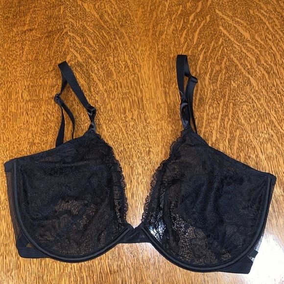 VS Convertible to X Crossed Straps Underwire Sheer Bra Adj Straps Black Lace - Picture 1 of 10